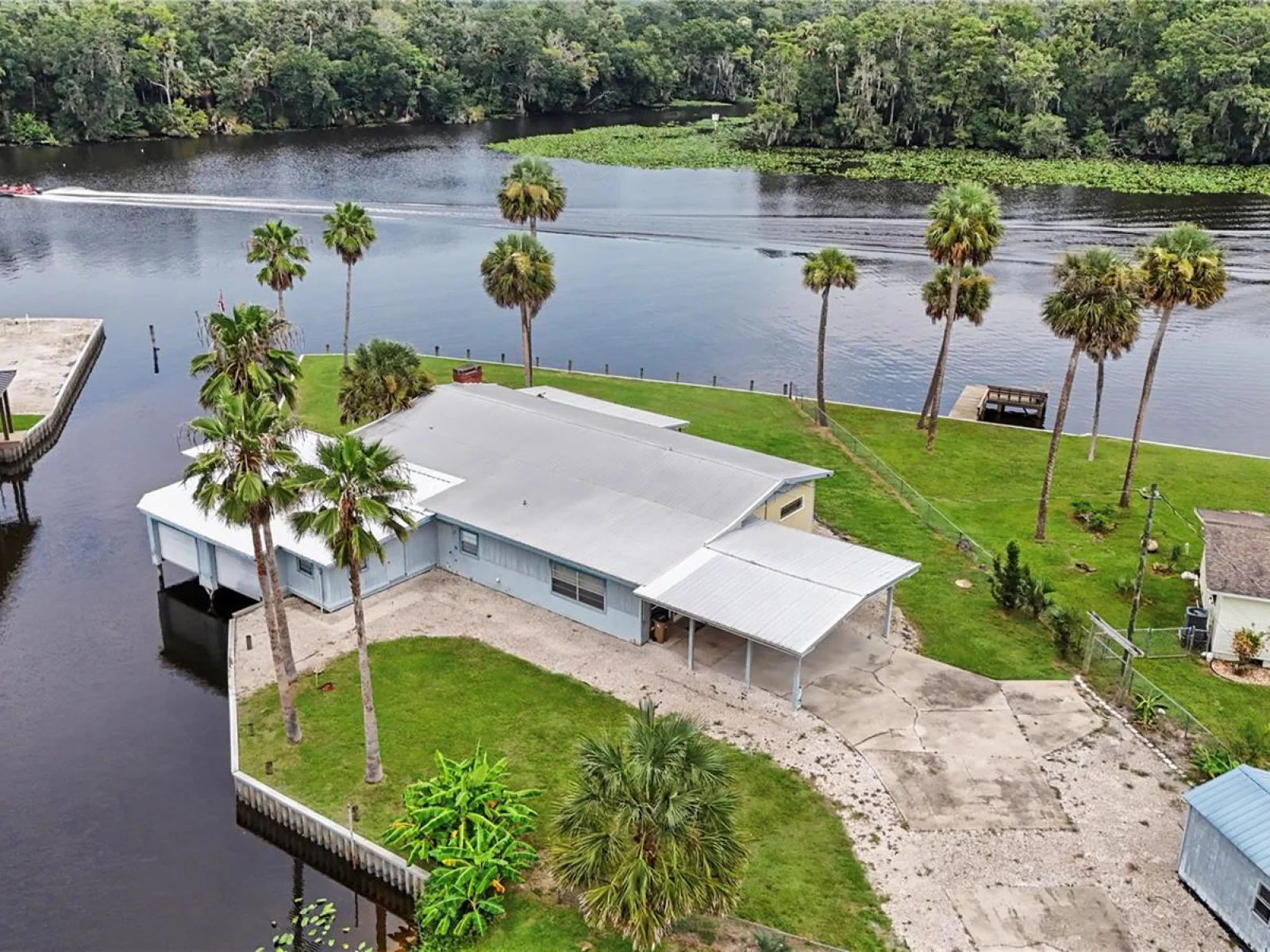 56440 WATER OAK RD, ASTOR, FL — photo 18