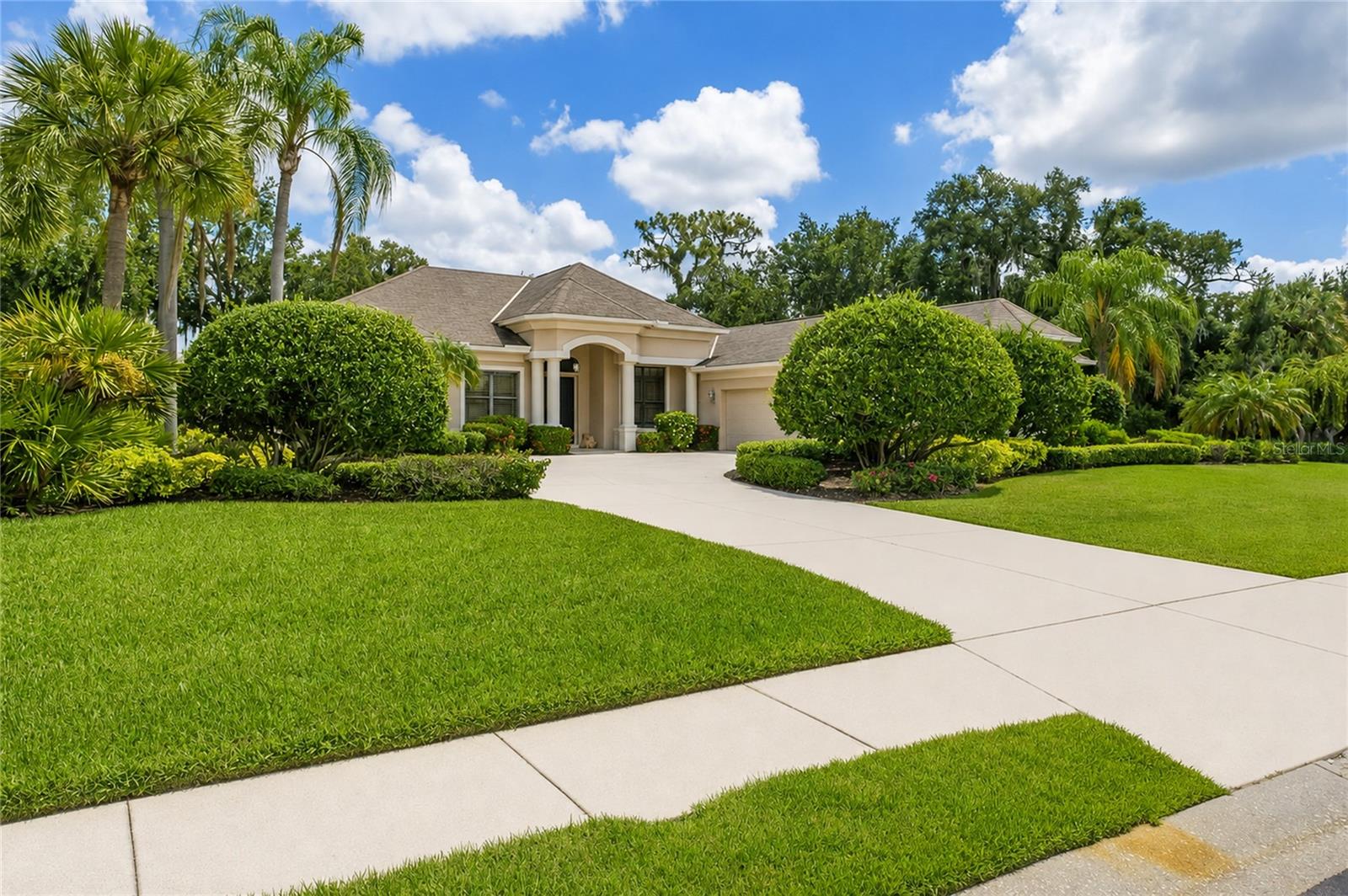 2339 LITTLE COUNTRY RD, PARRISH, FL