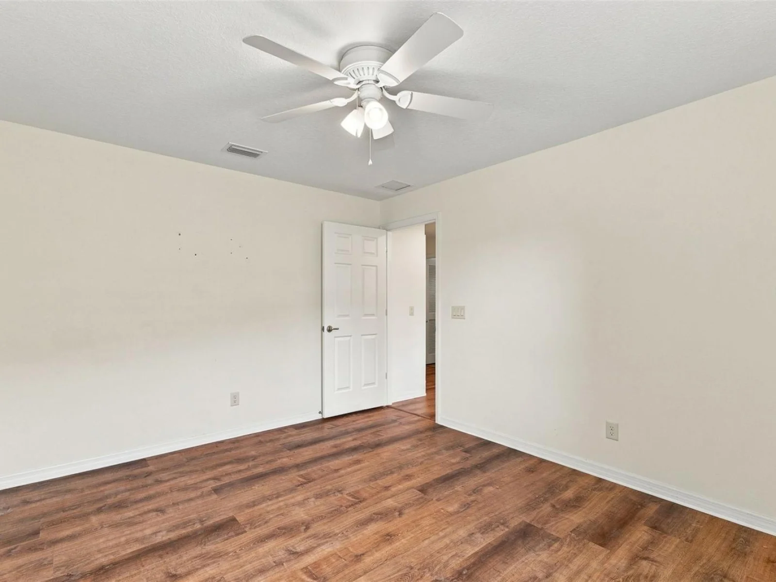 27127 STONEY BROOK DR, LEESBURG, FL — photo 33