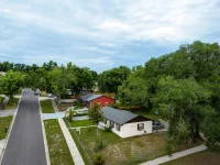 290 HILLSIDE DR — photo 74