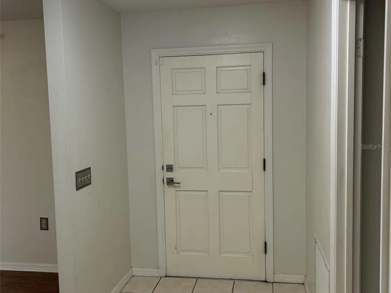 1605 BLACKBERRY CT, EUSTIS, FL — photo 2