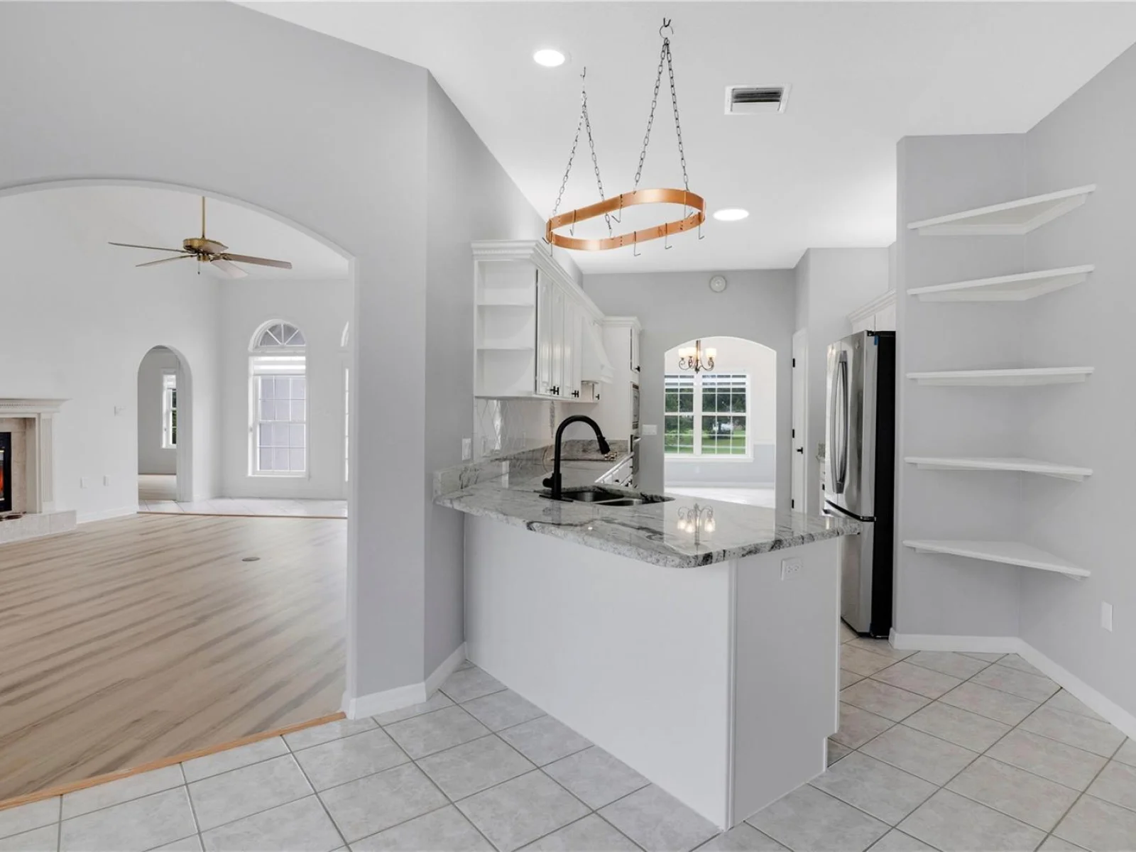 22841 STALLION DR, SORRENTO, FL — photo 11