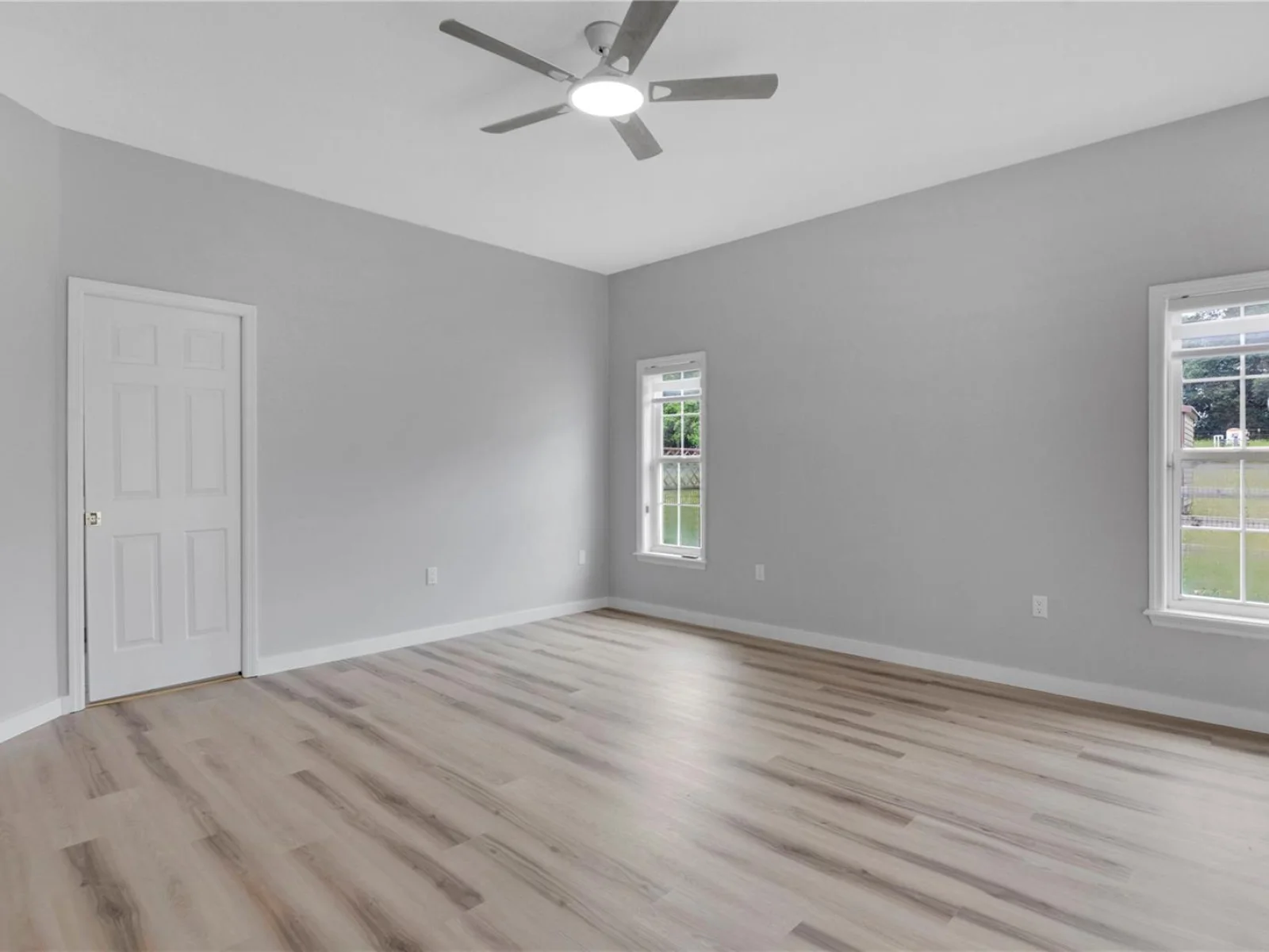 22841 STALLION DR, SORRENTO, FL — photo 15
