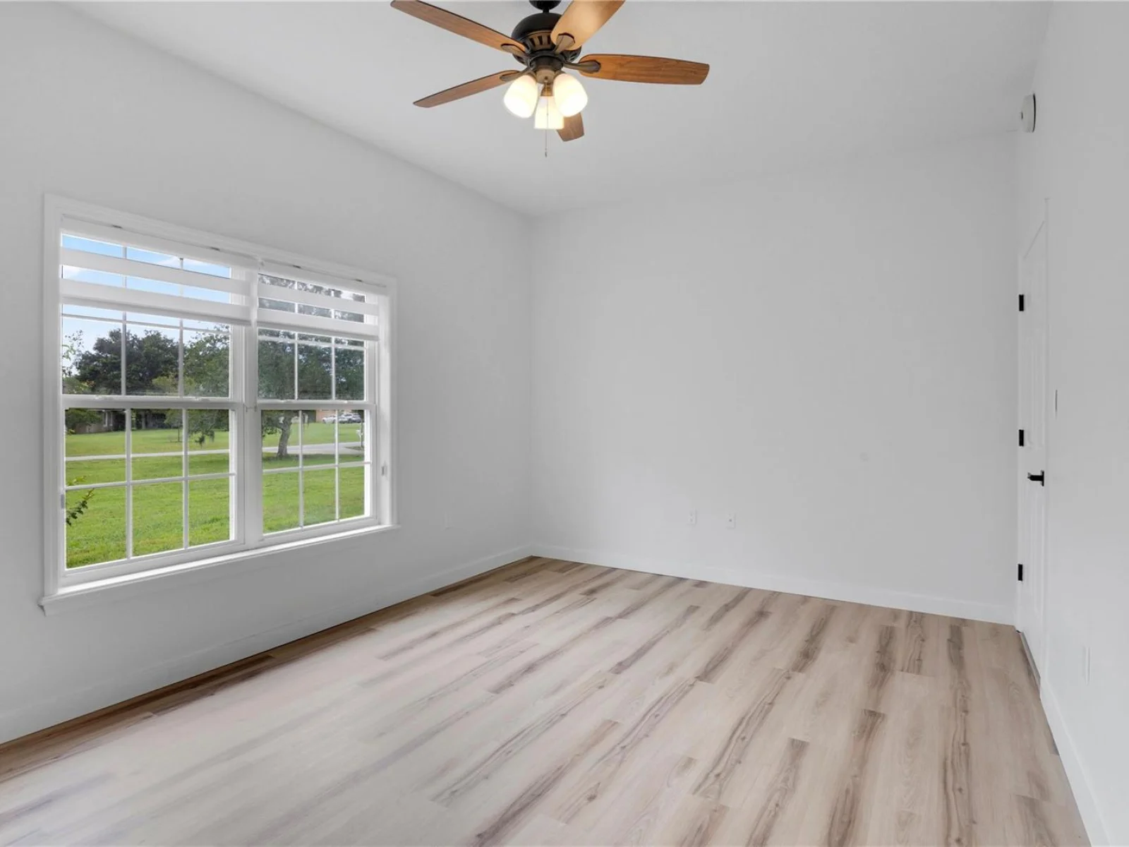 22841 STALLION DR, SORRENTO, FL — photo 23