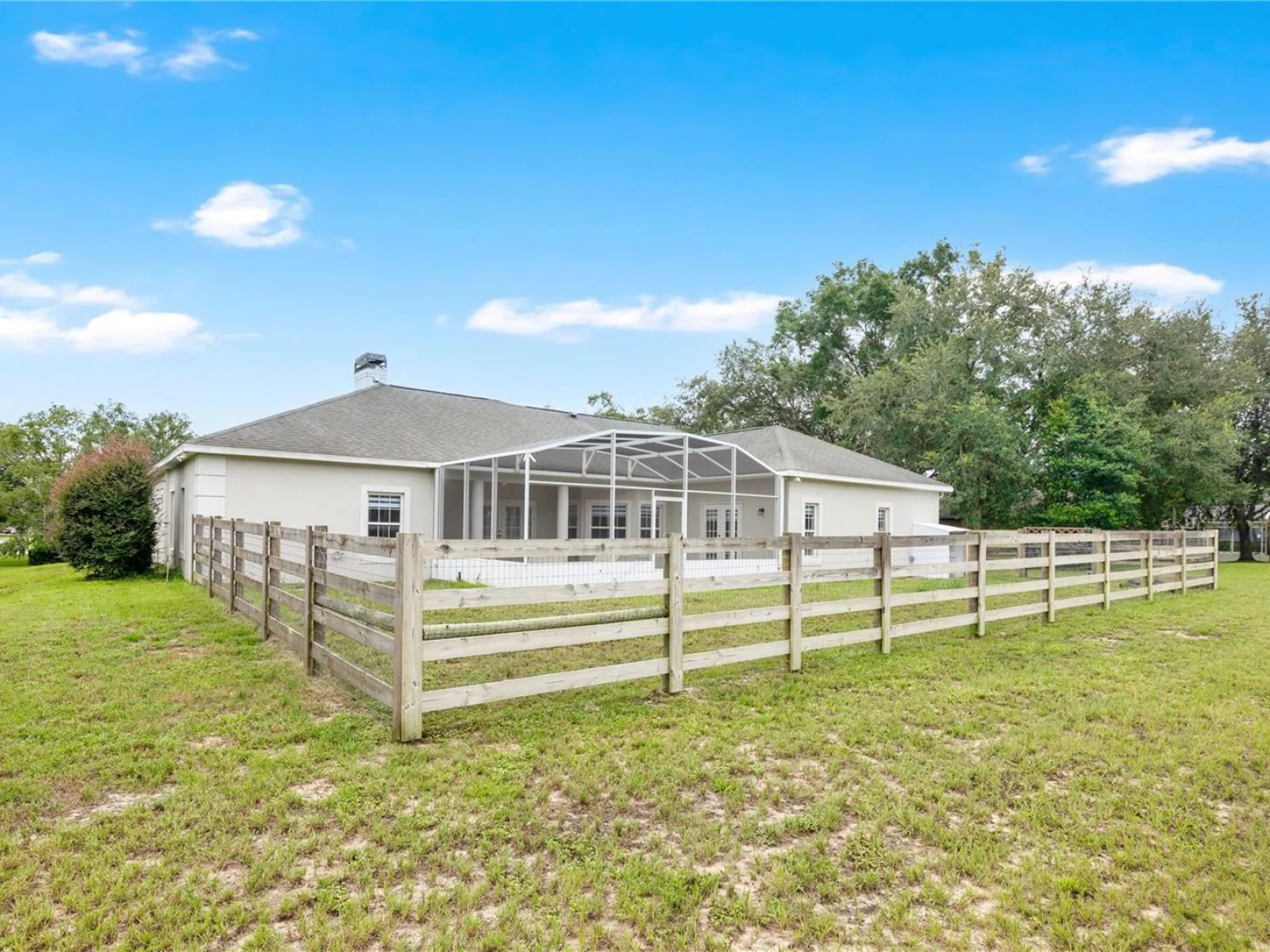 22841 STALLION DR, SORRENTO, FL — photo 36