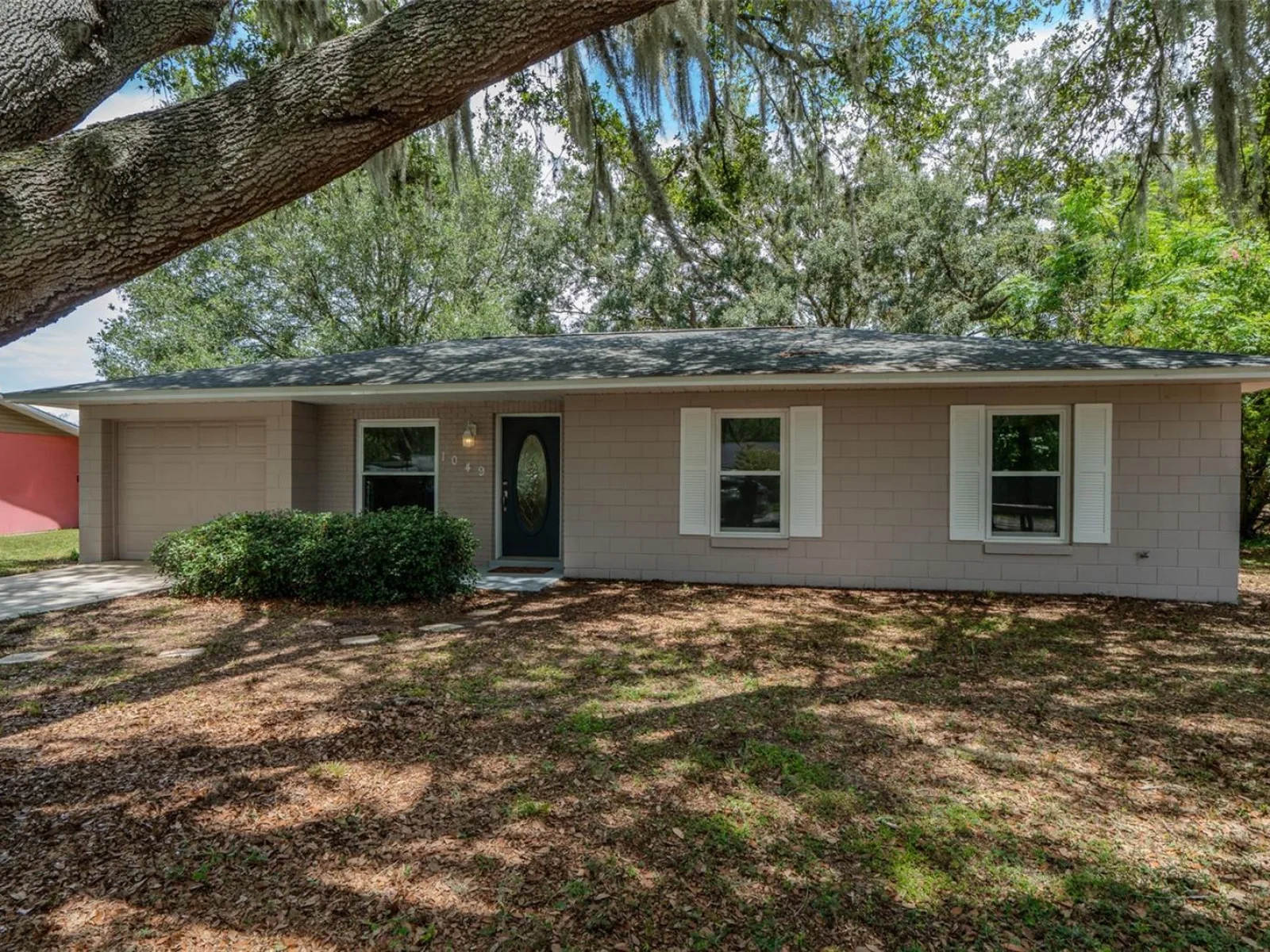 1049 BIRCH BLVD, TAVARES, FL — photo 2
