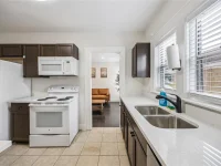 25 E PINECREST AVE — photo 16