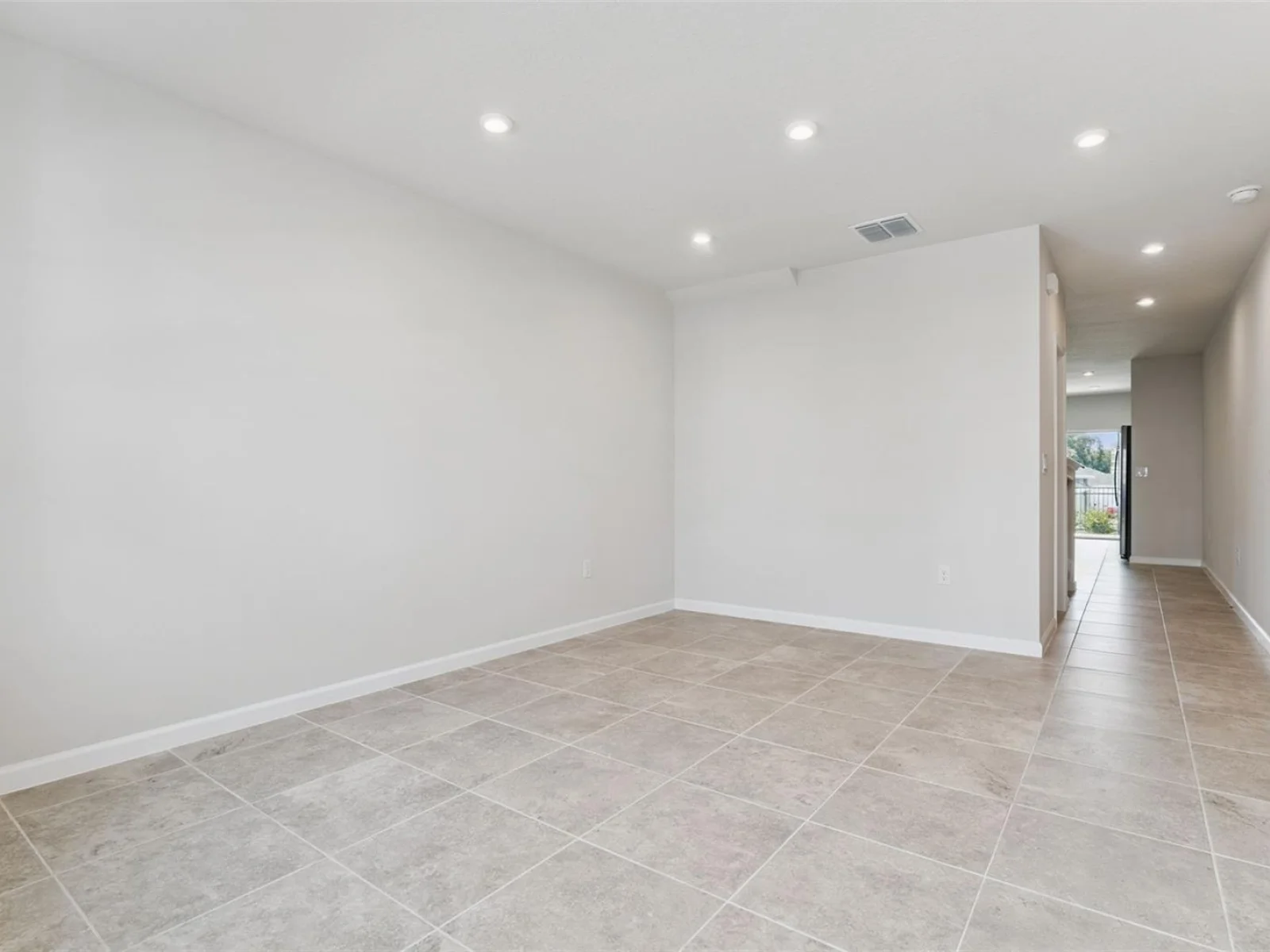 1206 PORT BLUE WAY, LADY LAKE, FL — photo 3