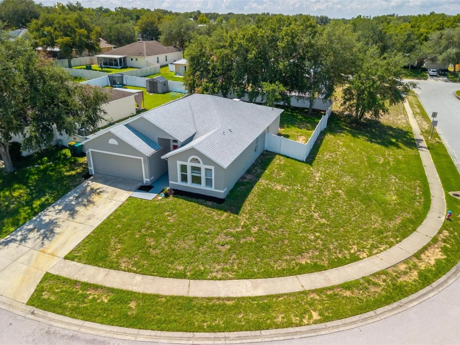 2417 SANDRIDGE CIR, EUSTIS, FL — photo 3