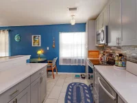 1005 W MONTROSE ST — photo 11