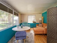 1005 W MONTROSE ST — photo 18