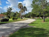 BELLERIVE DR — photo 4