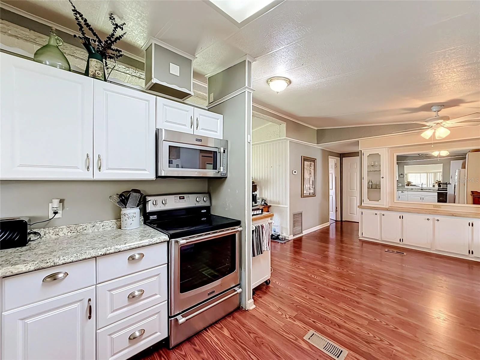 1157 CAPELLA DR, TAVARES, FL — photo 10