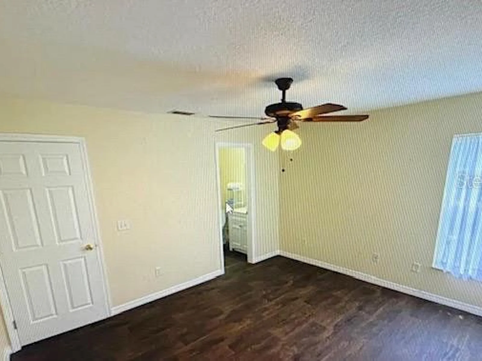 40107 OAKRIDGE DR, LADY LAKE, FL — photo 30