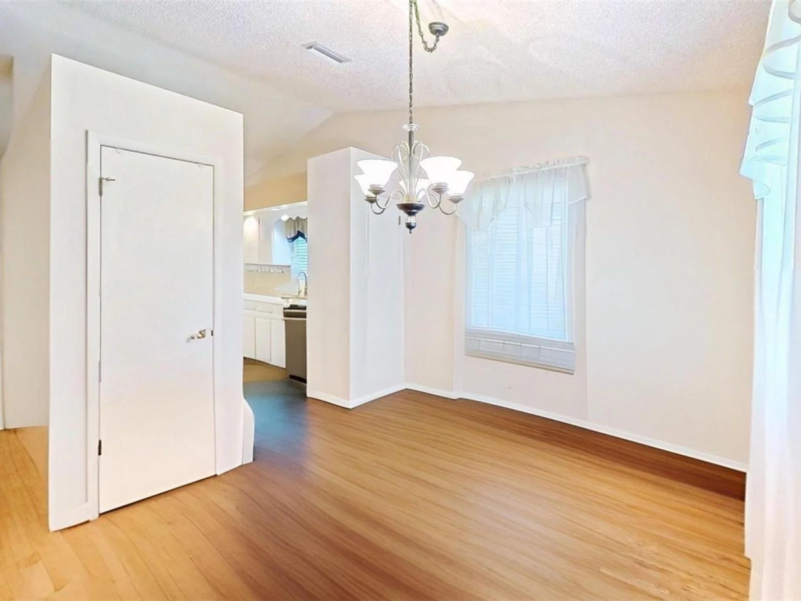 1410 NEW ABBEY AVE, LEESBURG, FL — photo 19