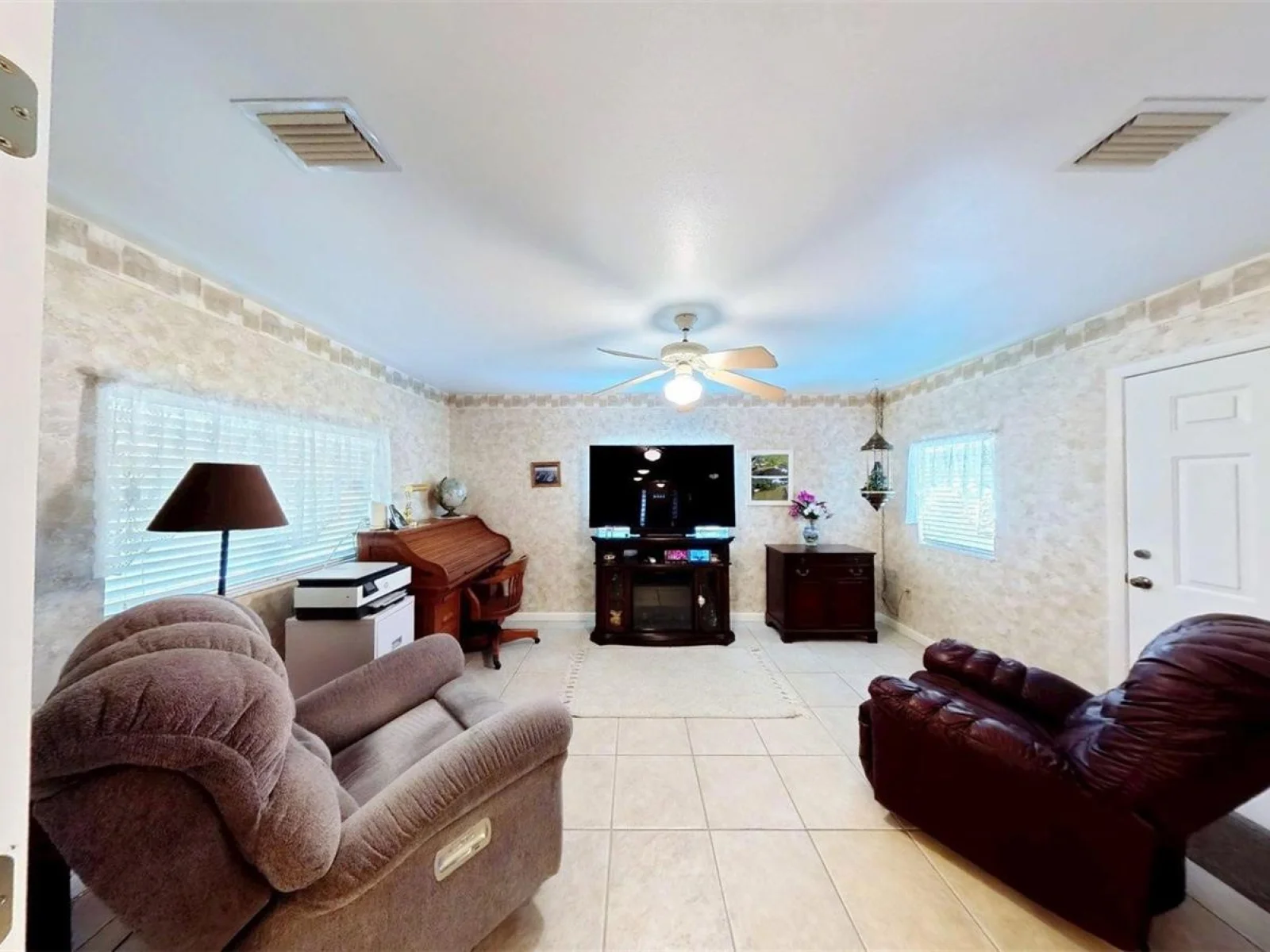 1410 NEW ABBEY AVE, LEESBURG, FL — photo 22