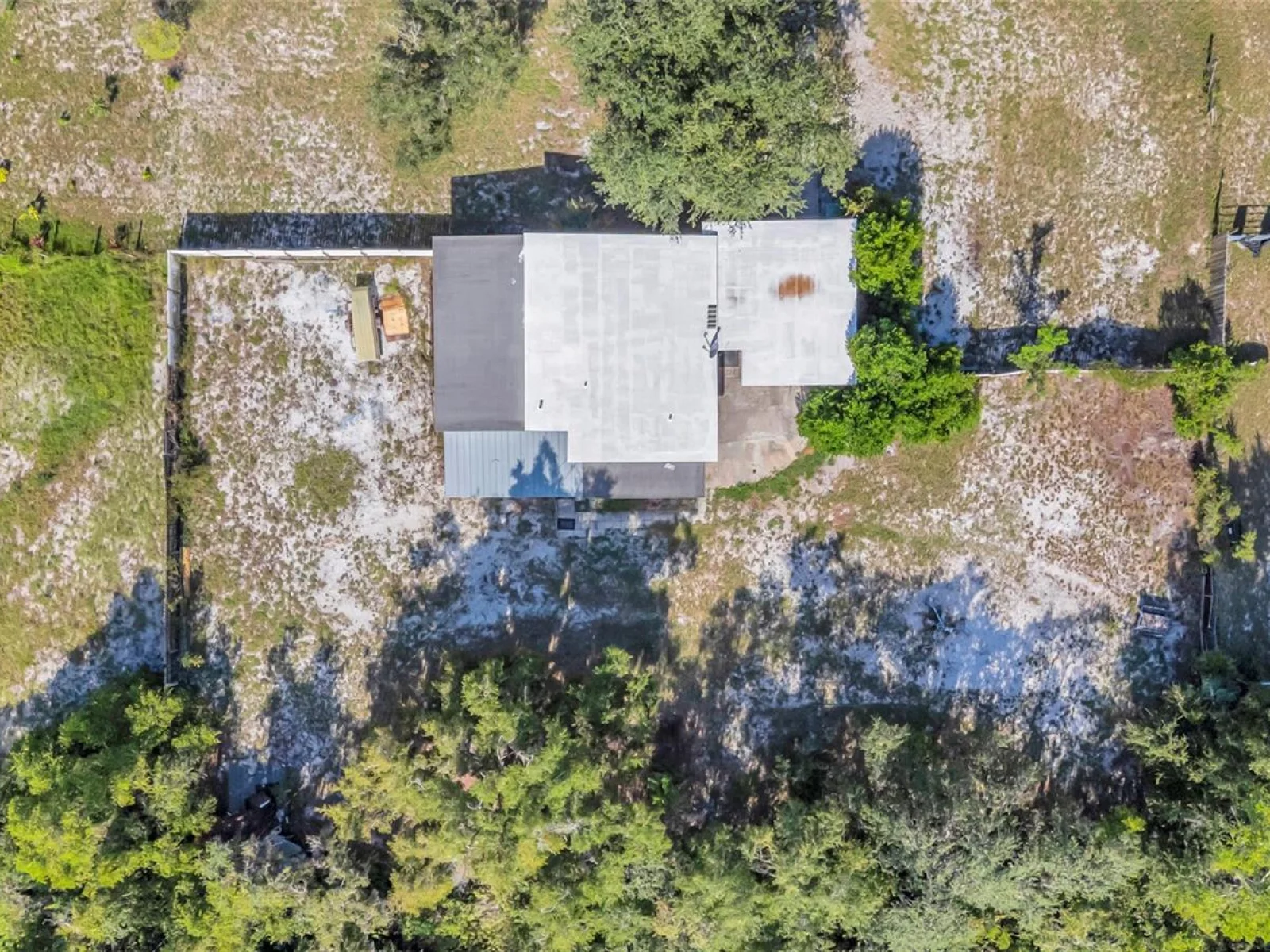 809 DONNELLY ST, EUSTIS, FL — photo 37