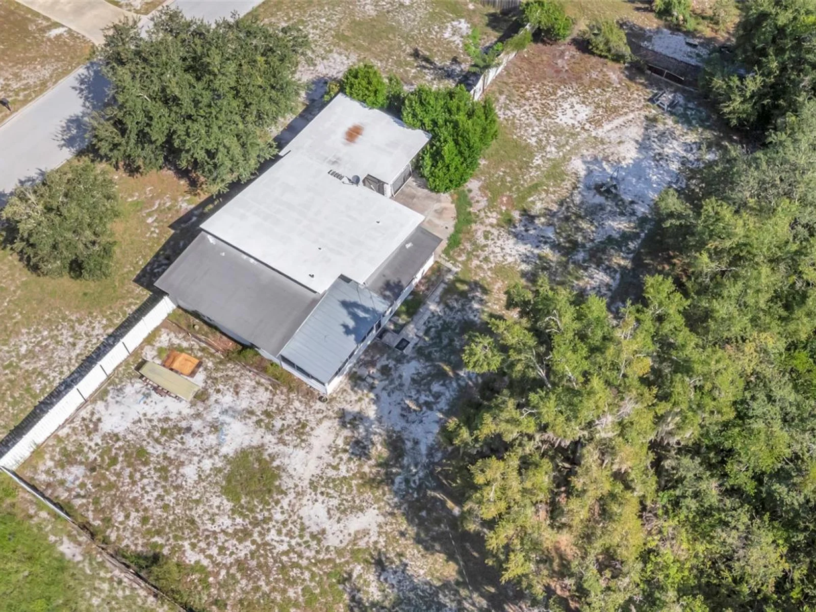 809 DONNELLY ST, EUSTIS, FL — photo 41