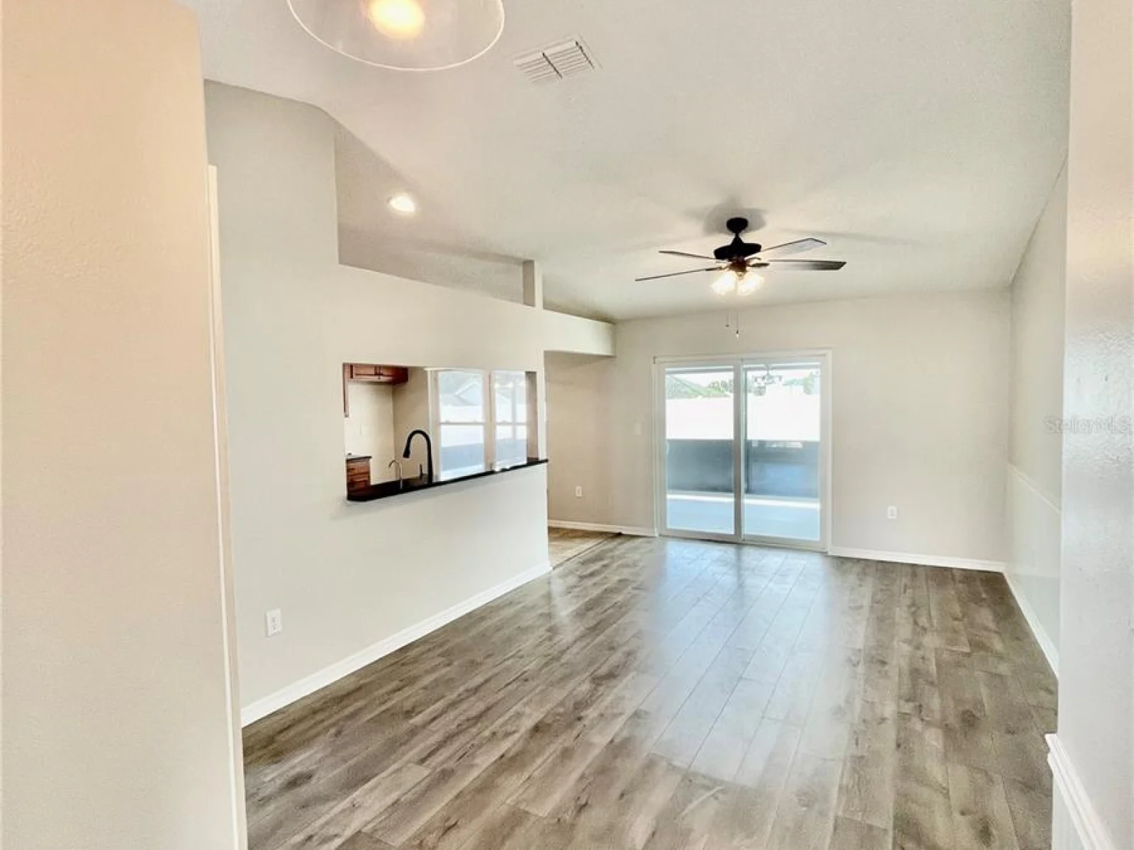 2205 PINK GRAPEFRUIT TRL, CLERMONT, FL — photo 4