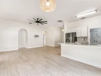10105 LENOX ST — photo 10