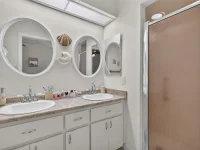 5704 KING JAMES AVE — photo 32