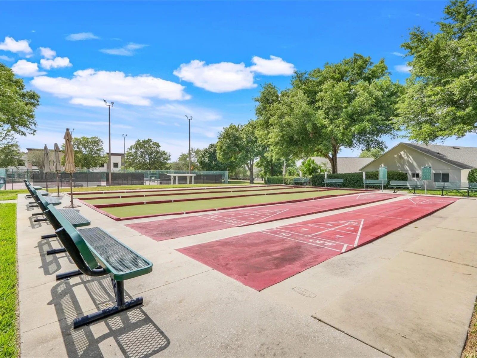 2525 NEW CASTLE CT, CLERMONT, FL — photo 43