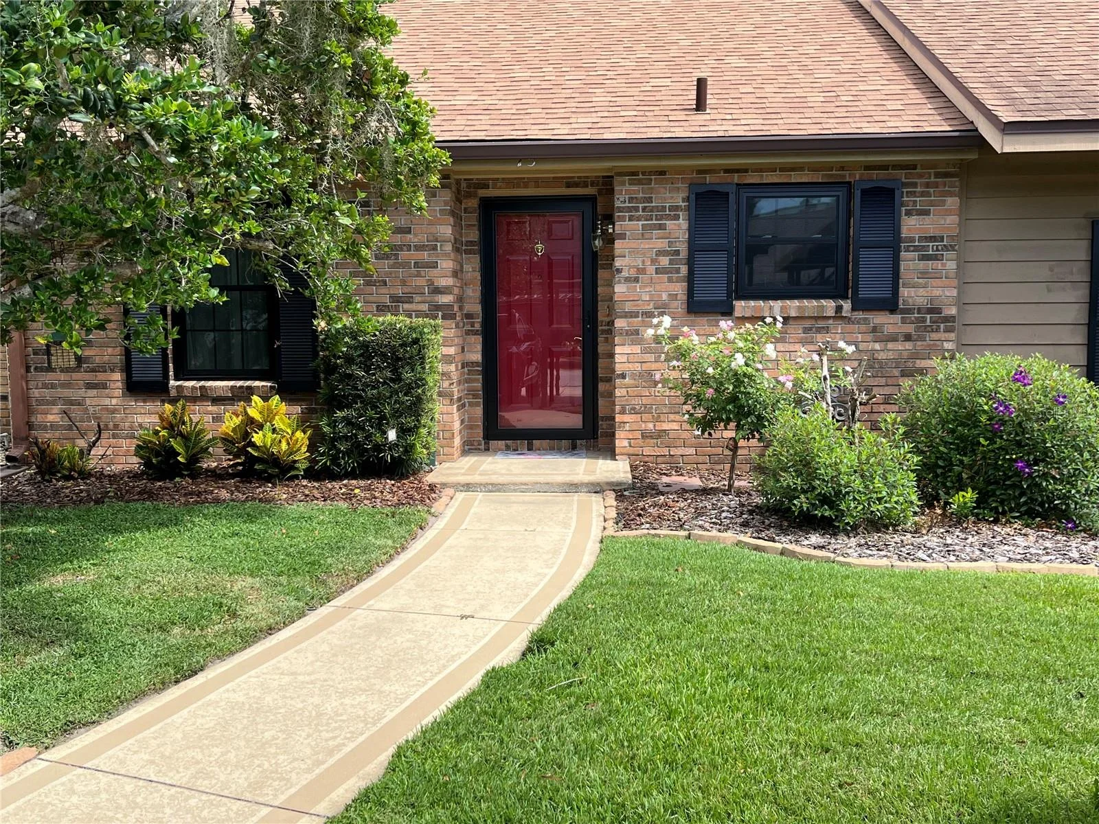 15 COVE LN, EUSTIS, FL — photo 1