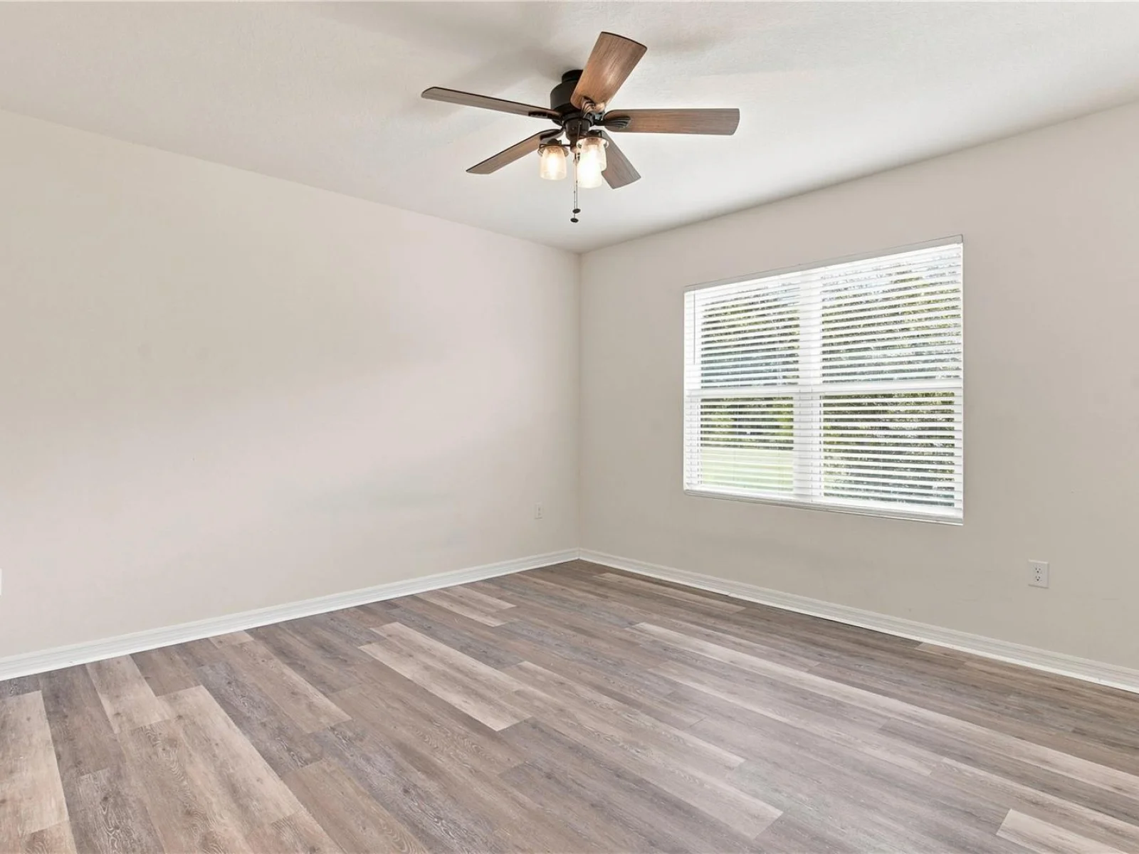20043 ROYAL TERN CT, LEESBURG, FL — photo 31