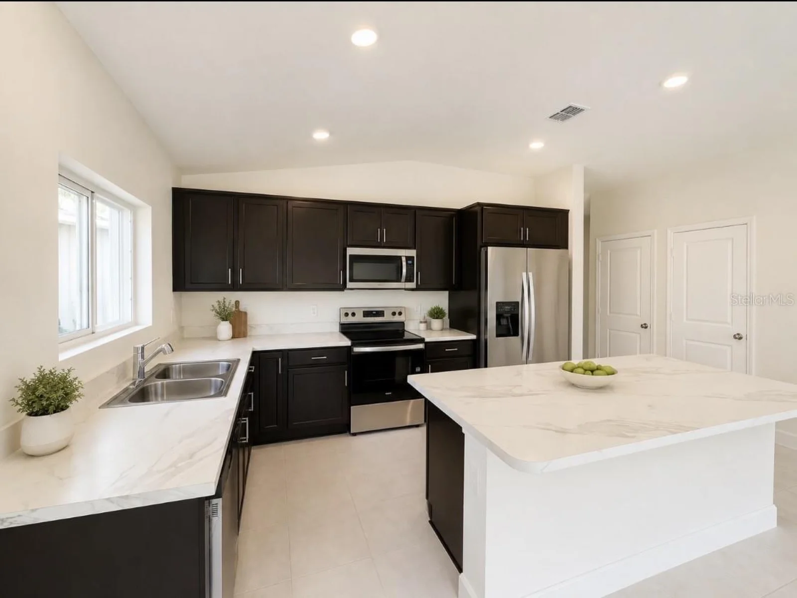 20332 LAVENDER BLOOM LOOP, MOUNT DORA, FL — photo 2