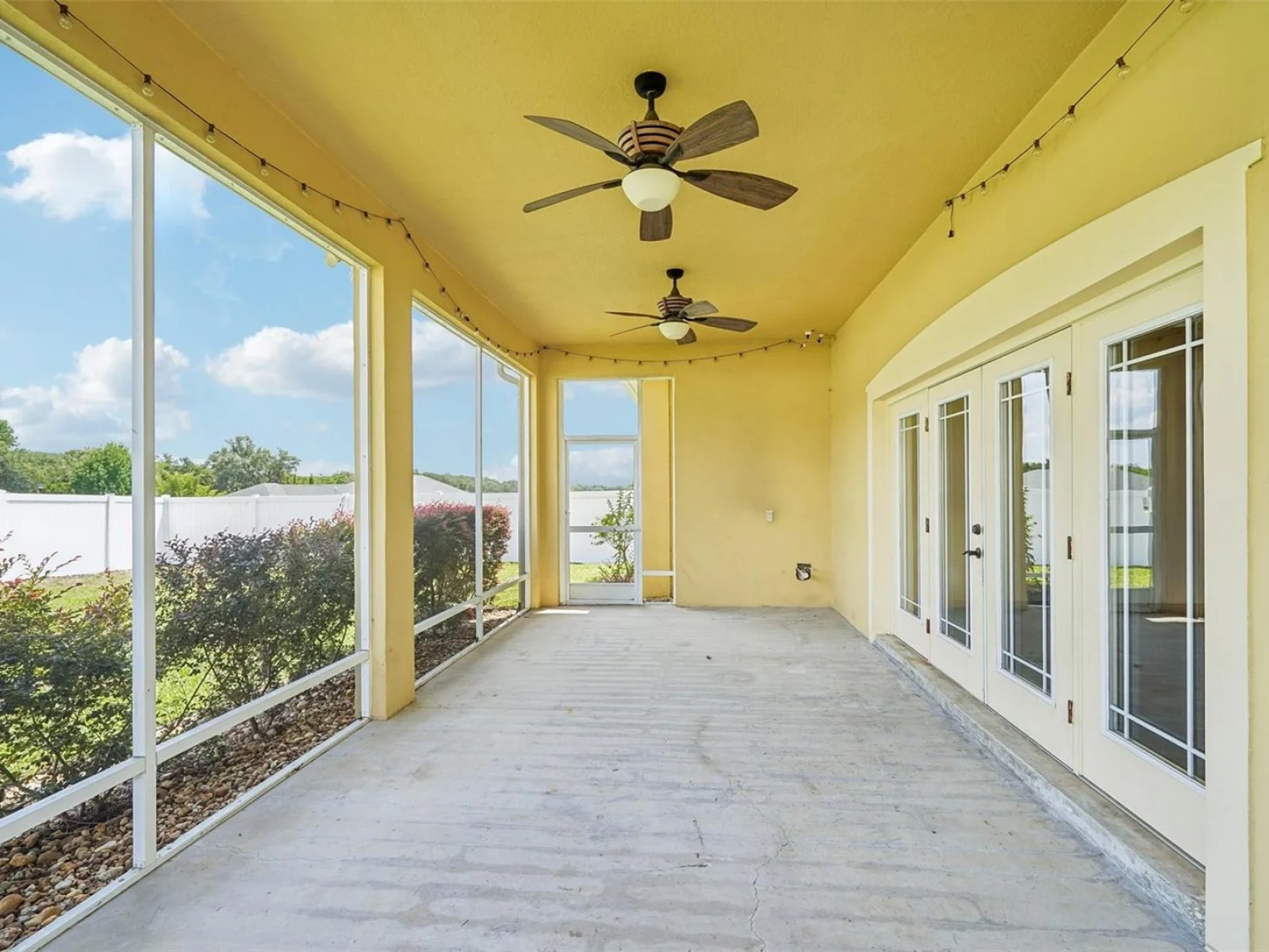 1113 MYRTLE BREEZES CT, FRUITLAND PARK, FL — photo 25