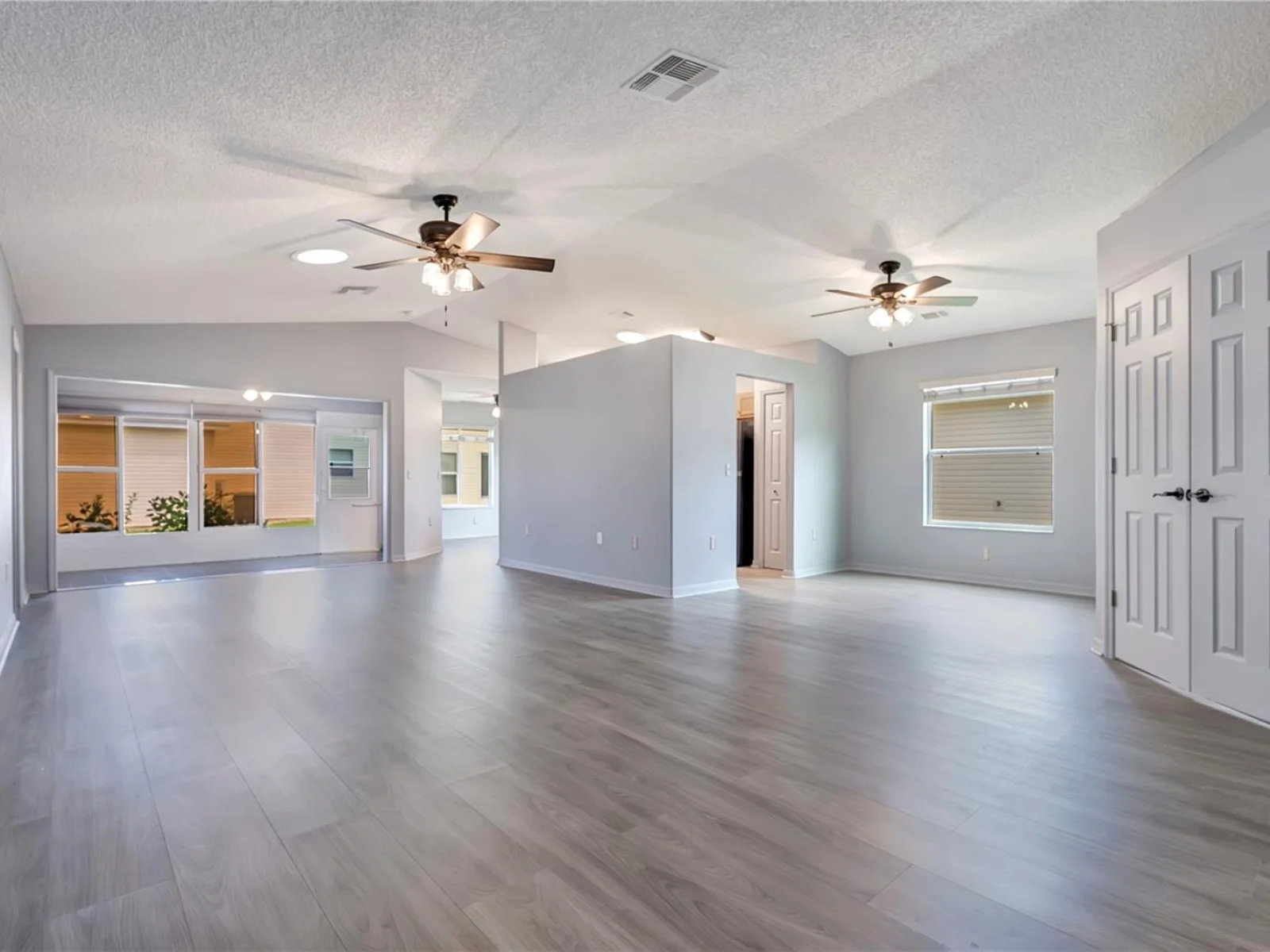 32901 ENCHANTED OAKS LANE, LEESBURG, FL — photo 4
