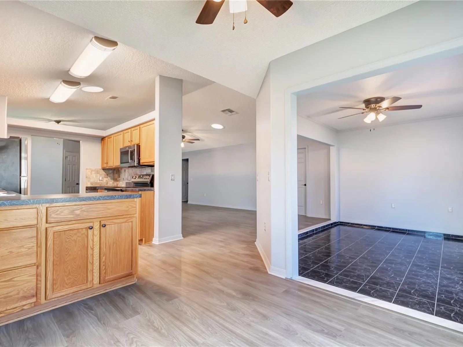 32901 ENCHANTED OAKS LANE, LEESBURG, FL — photo 15