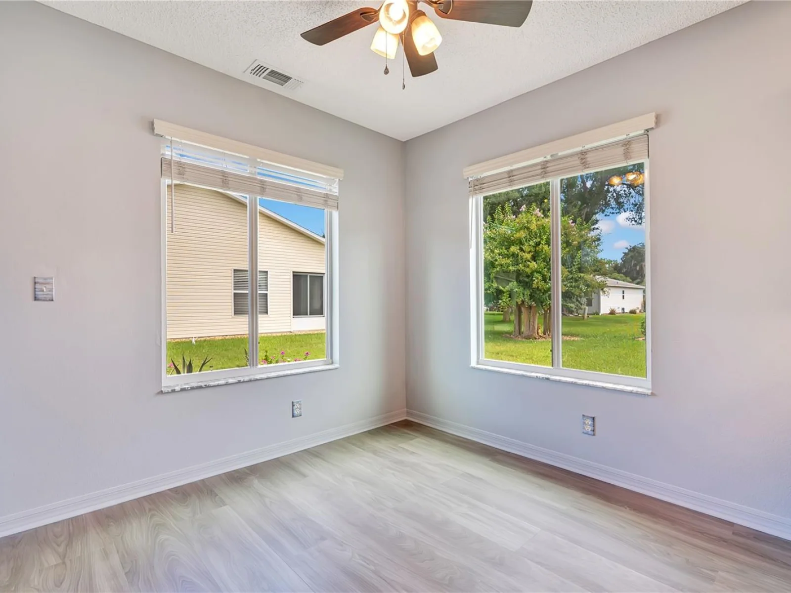 32901 ENCHANTED OAKS LANE, LEESBURG, FL — photo 24
