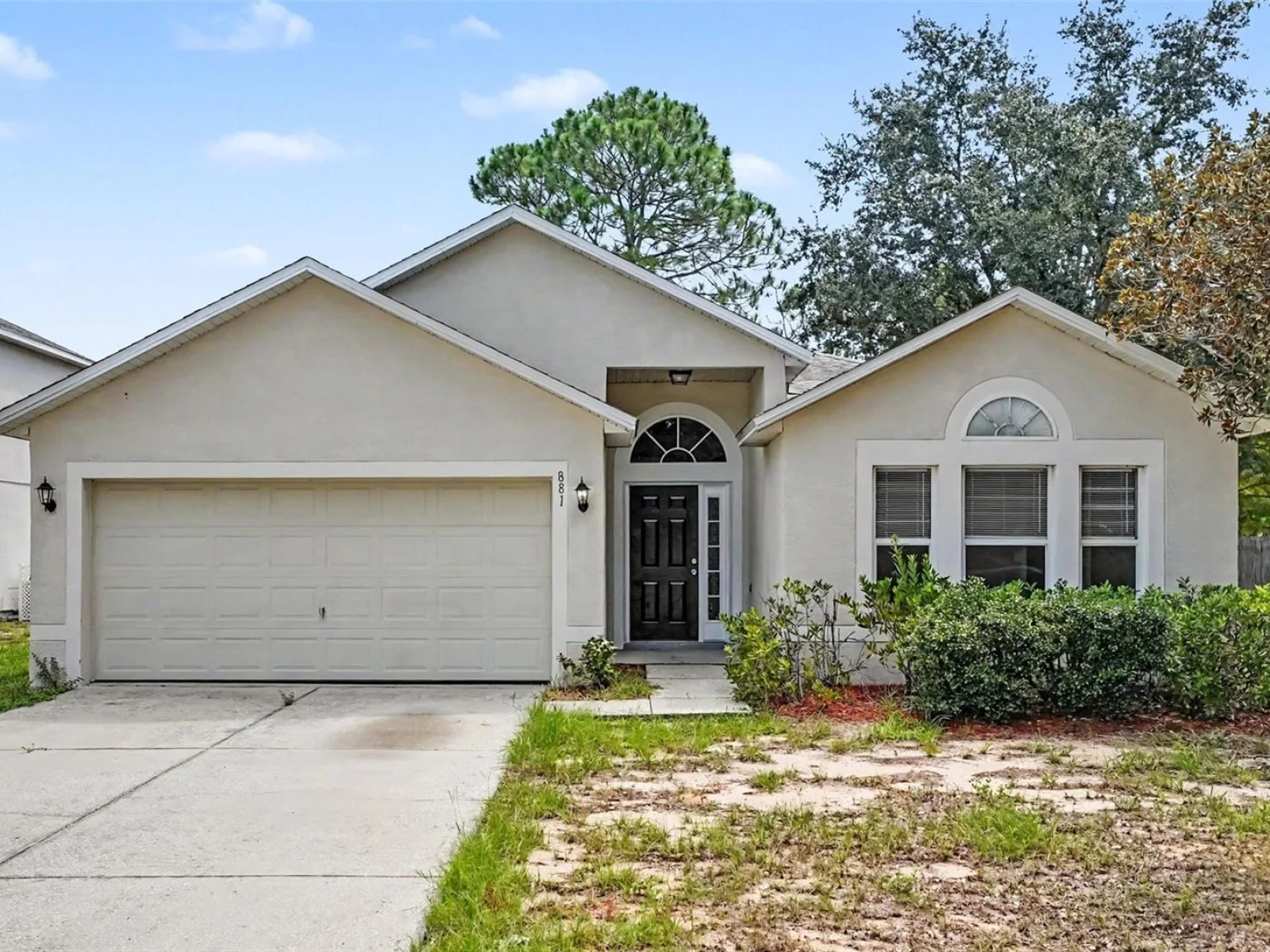 881 VANDERBILT DR, EUSTIS, FL — photo 1