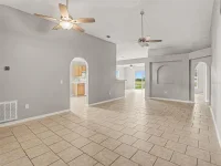 881 VANDERBILT DR — photo 4