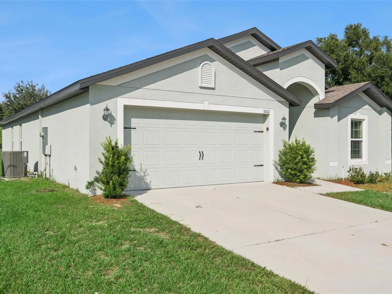 1602 ORNE ST, MASCOTTE, FL — photo 2
