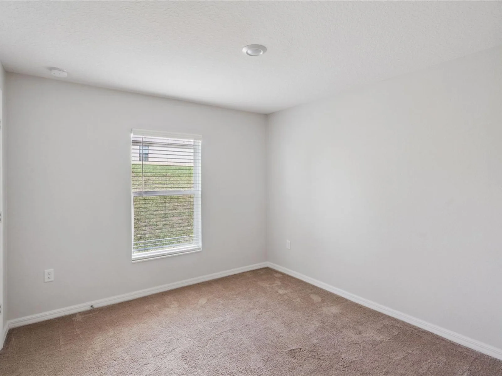 1602 ORNE ST, MASCOTTE, FL — photo 14