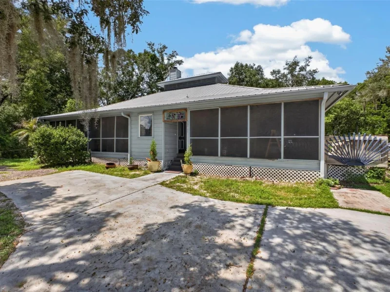 25717 TROON AVE, SORRENTO, FL
