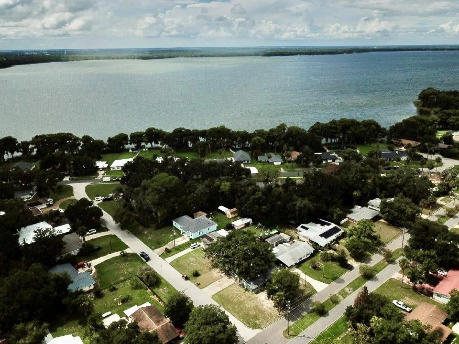 1201 ORANGE AVE, TAVARES, FL — photo 2