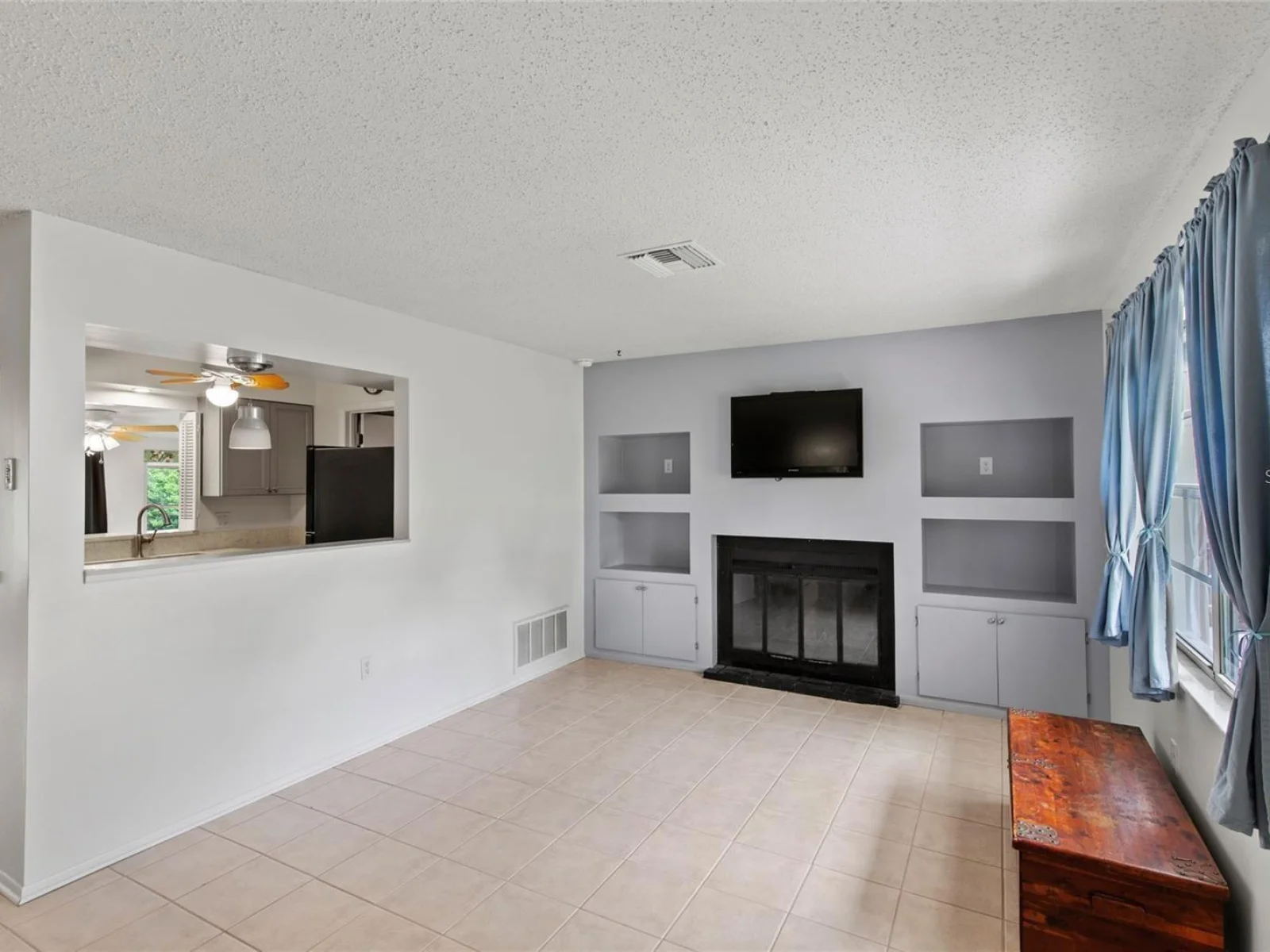 40319 ORANGE CIR, LADY LAKE, FL — photo 4