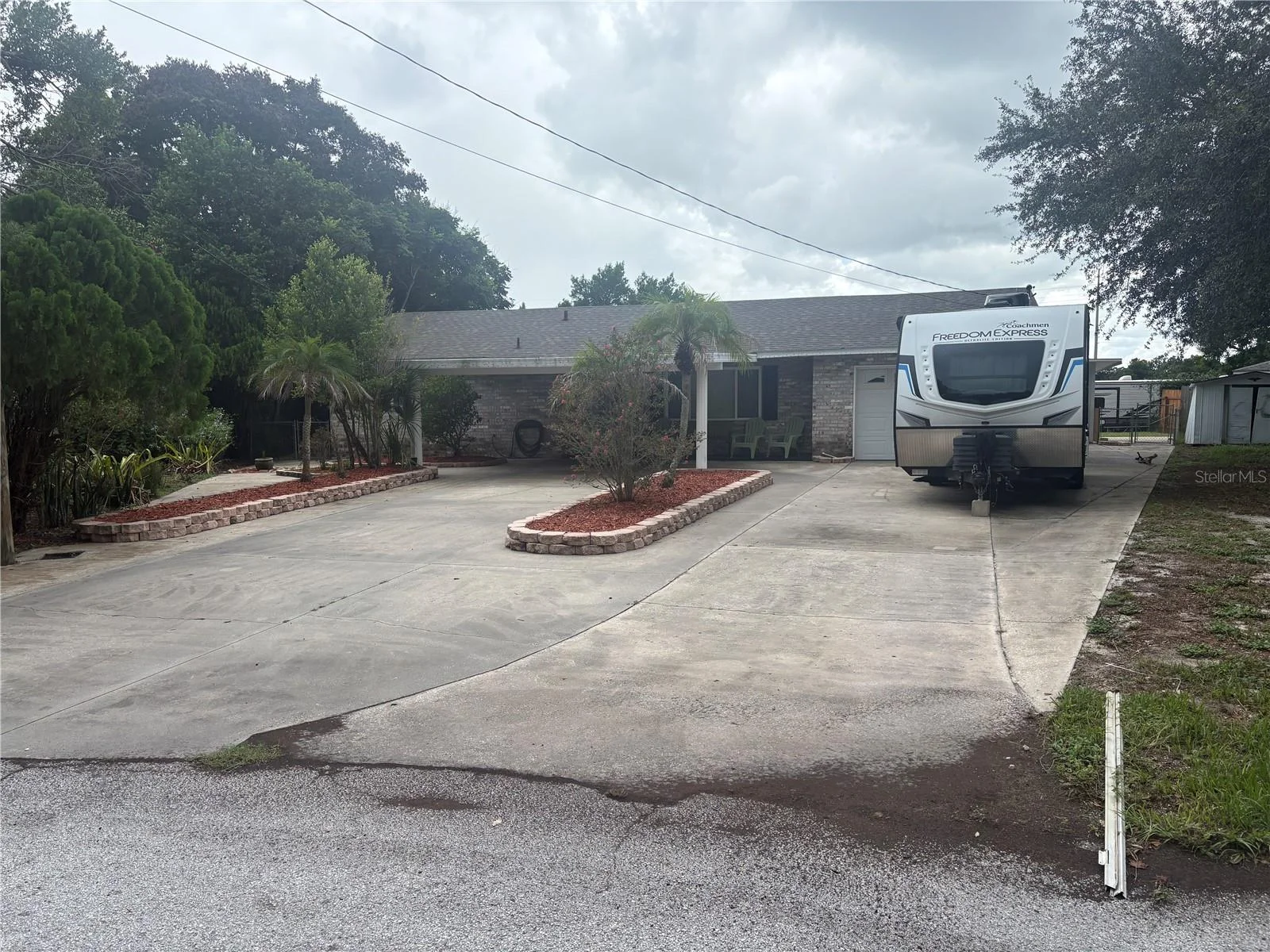 3690 DALE CT, MOUNT DORA, FL — photo 1