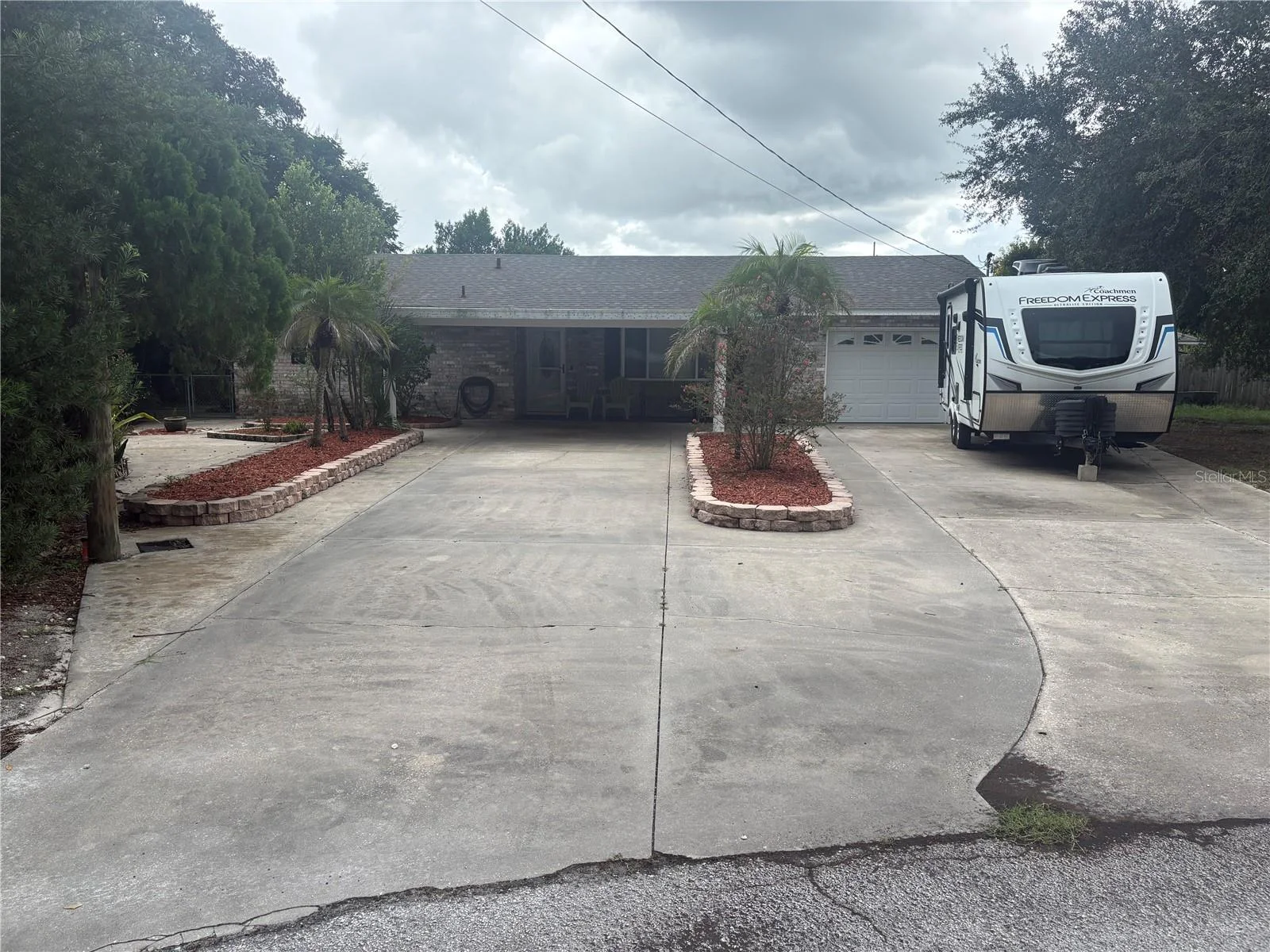 3690 DALE CT, MOUNT DORA, FL — photo 2