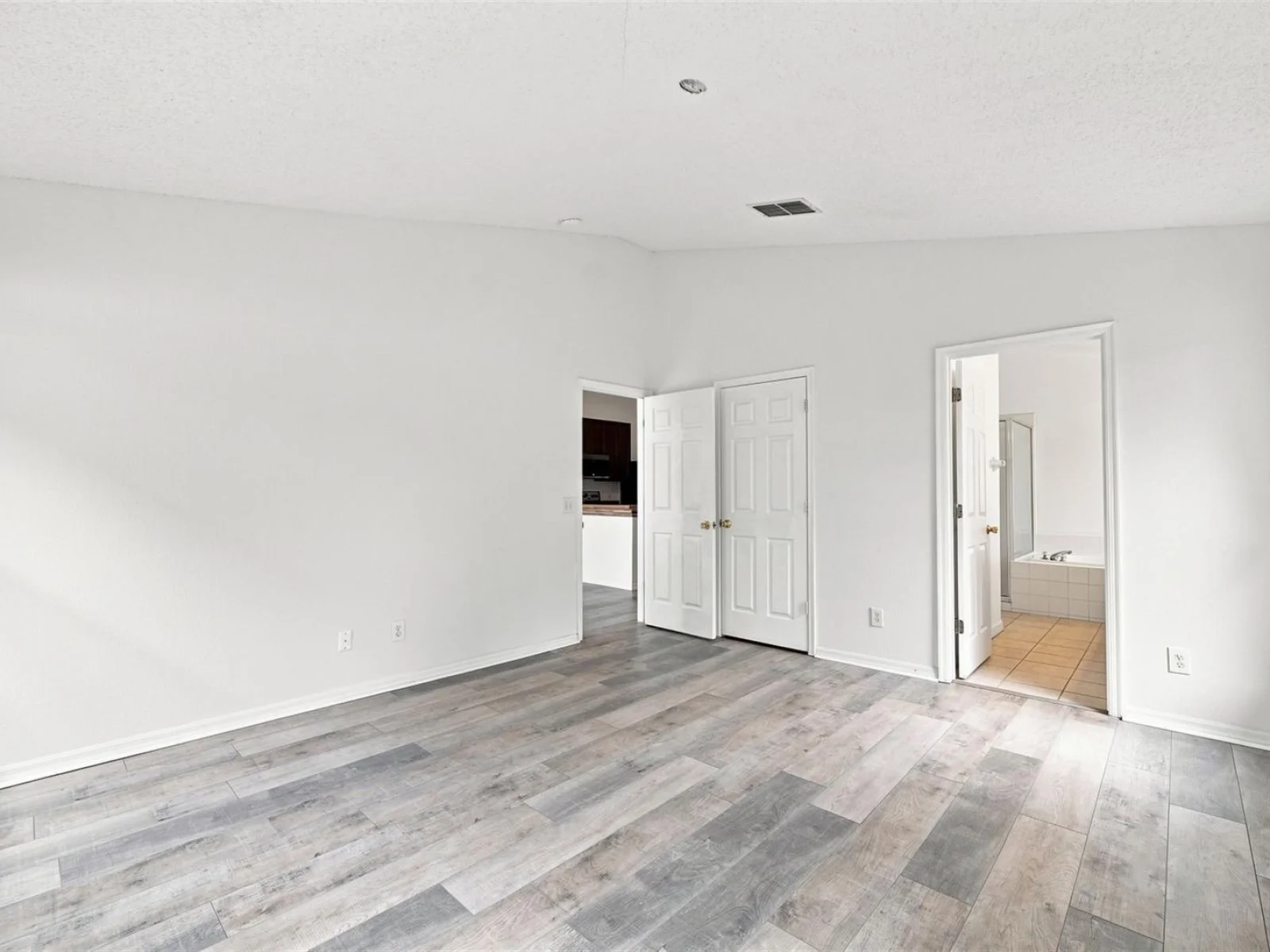 2247 MAJESTIC EAGLE CIR, CLERMONT, FL — photo 11